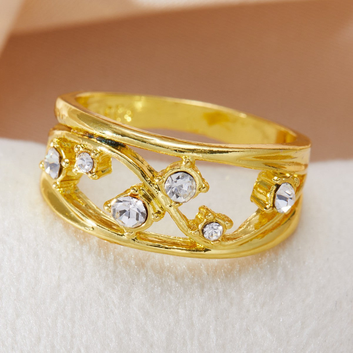 Diamond-studded Ring Classic Two-tone Irregular Size